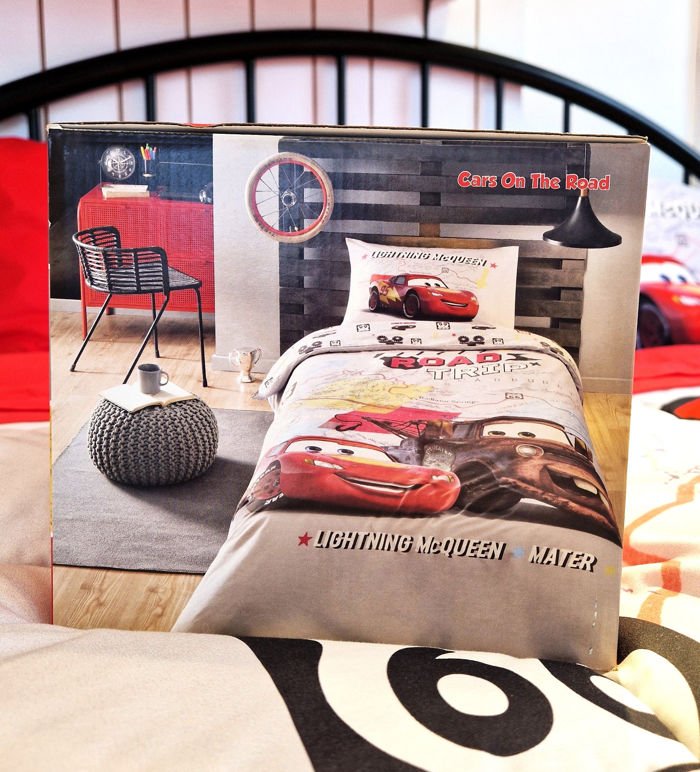 Set Lenjerie de pat DISNEY CARS On The ROAD Cu Cearsaf Elastic