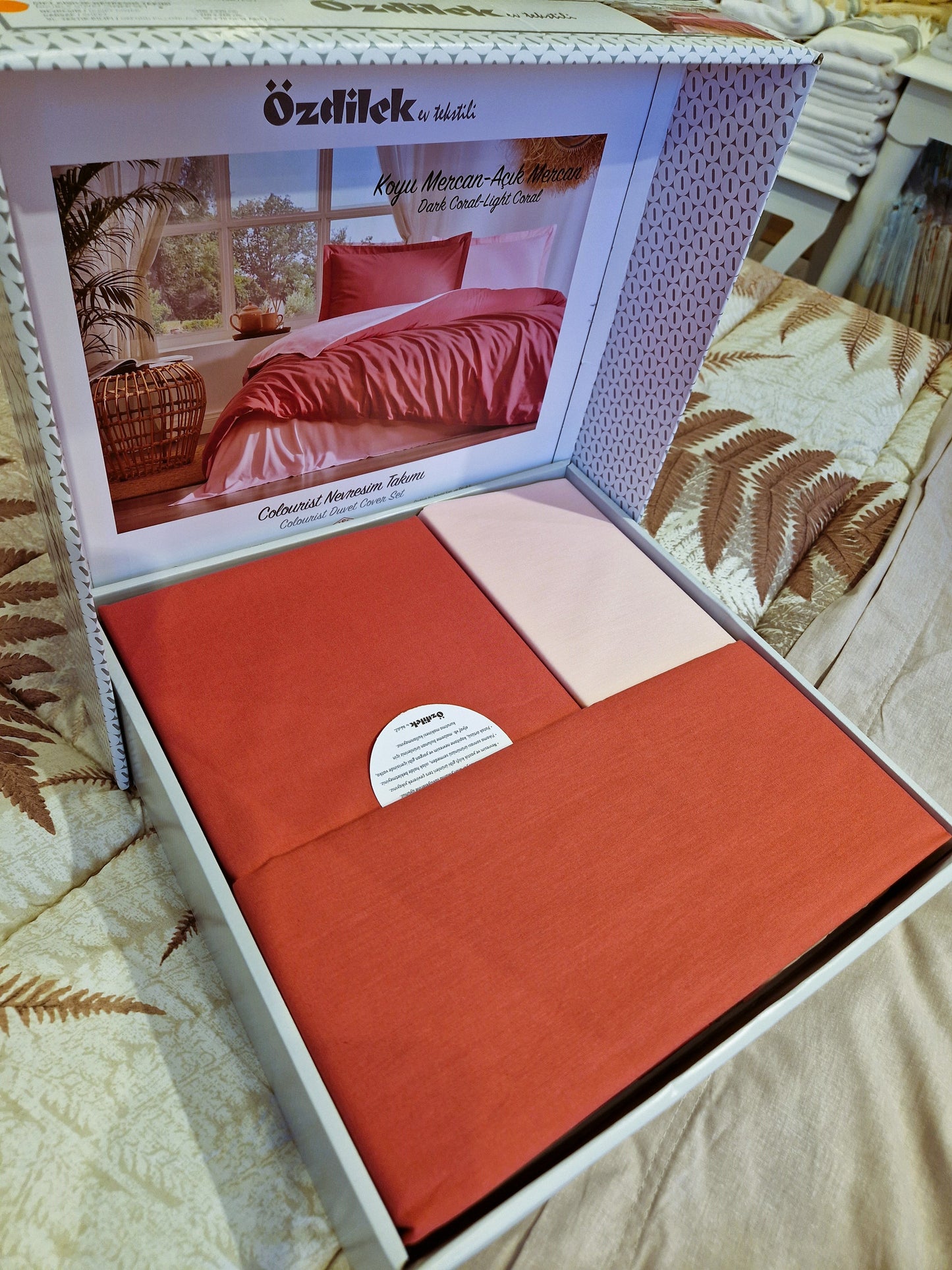 Set Lenjerie de pat Ozdilek – COLOURIST - Roz/Coraj - 2 Persoane