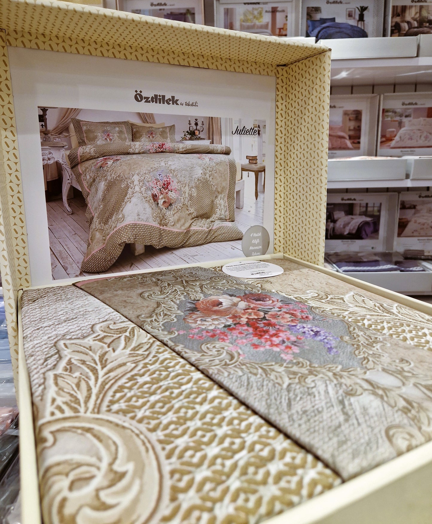 Set Lenjerie de pat Ozdilek - JULIETTE - Floral - 2 persoane