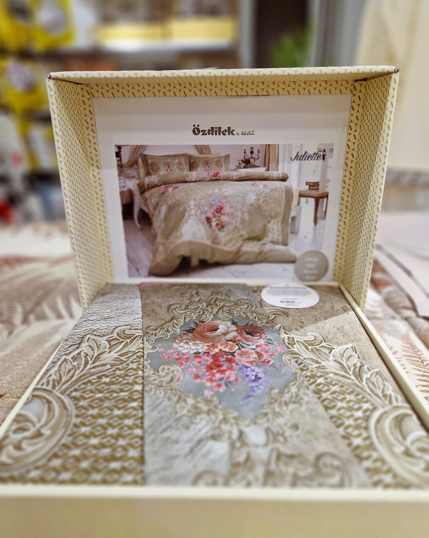 Set Lenjerie de pat Ozdilek - JULIETTE - Floral - 2 persoane
