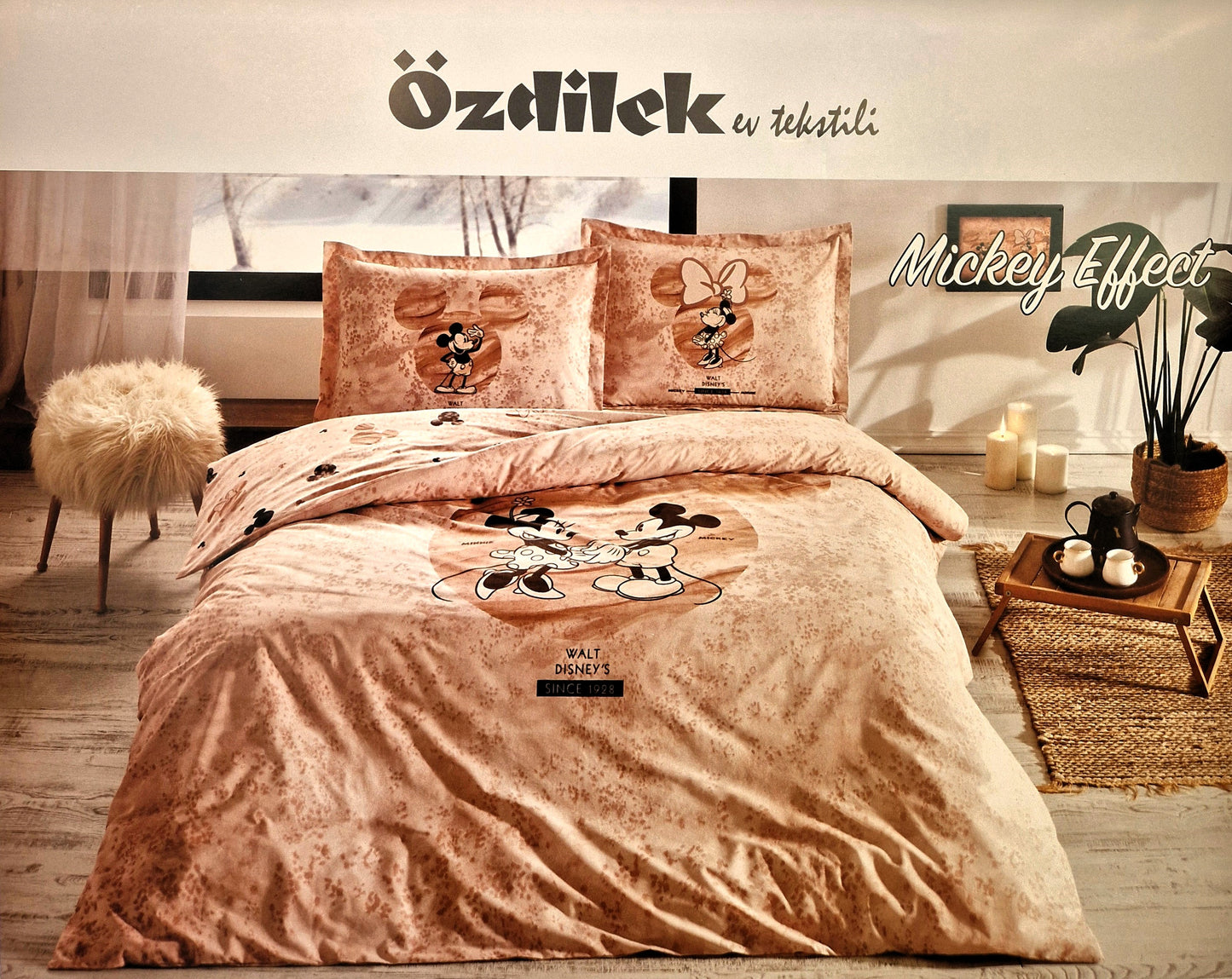 Set Lenjerie de pat Ozdilek Disney Mickey and Friends Cu Cearsaf Elastic - Bej Pudra