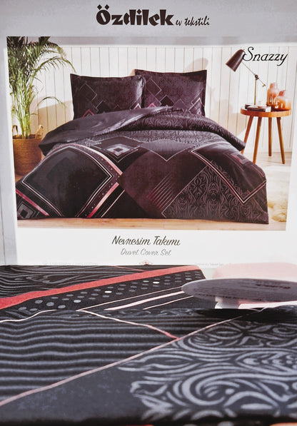 Set Lenjerie de pat Ozdilek – SNAZZY - Negru/Roz - 2 Persoane