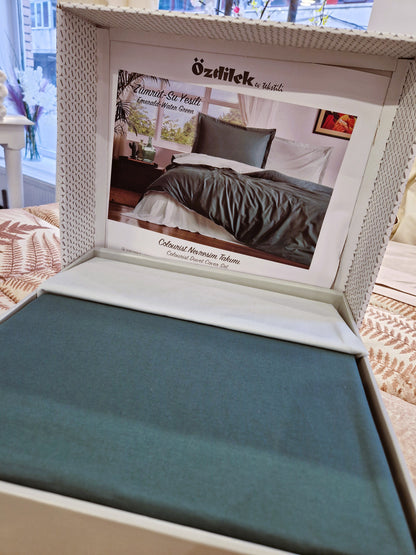 Set Lenjerie de pat Ozdilek – COLOURIST - Verde smarald/Verde deschis - 2 Persoane