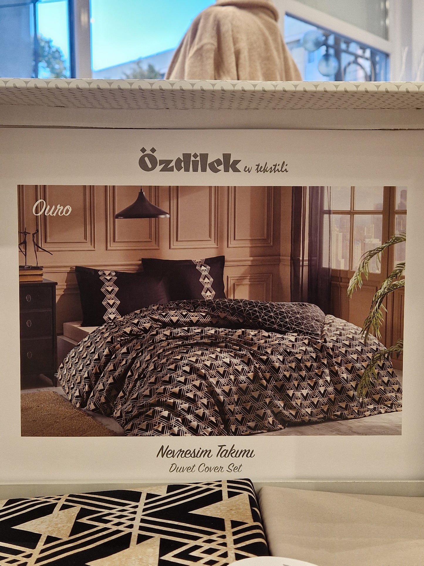 Set Lenjerie de pat Ozdilek – OURO - Bej/Negru