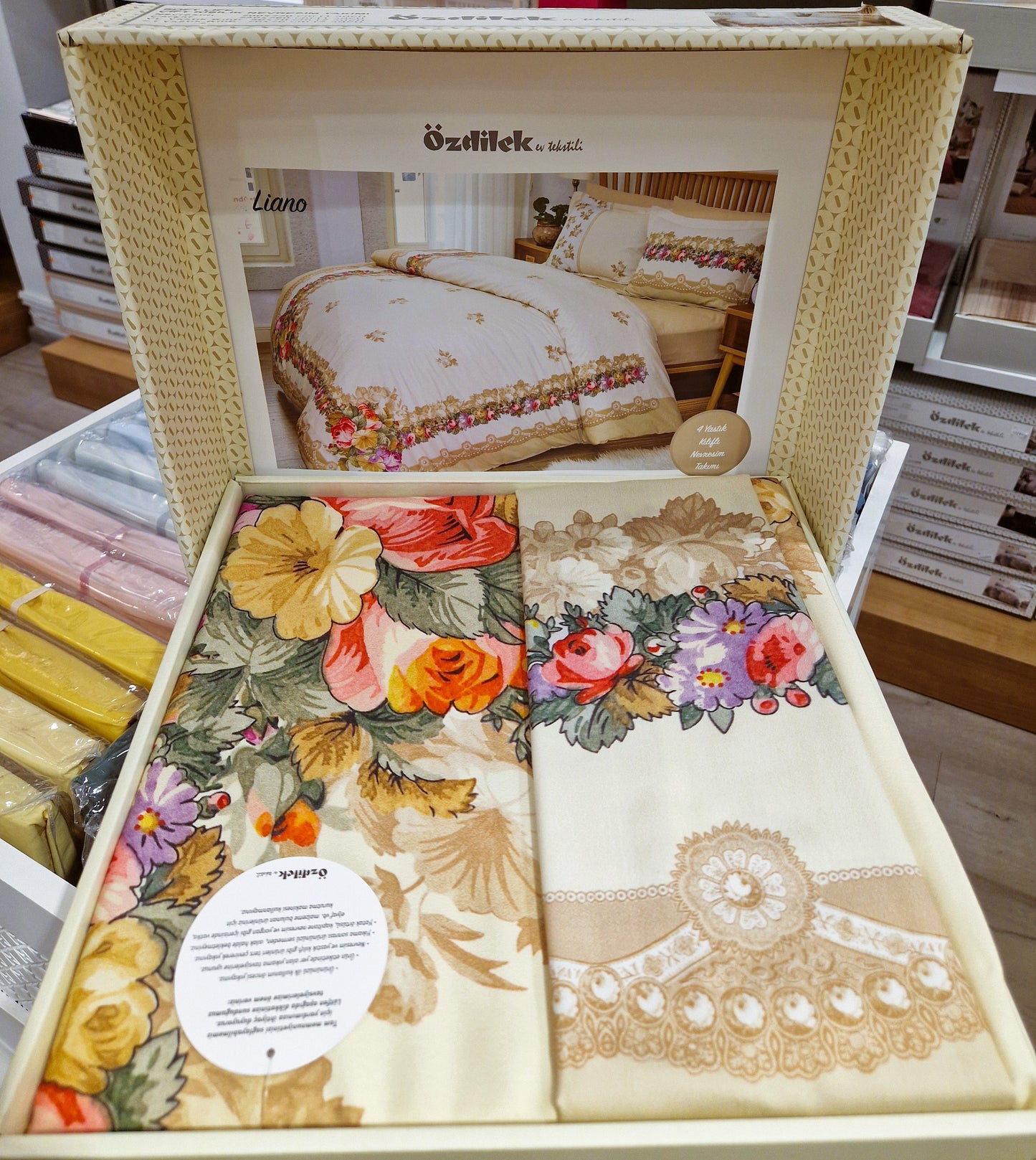 Set Lenjerie de pat Ozdilek - LIANO - Floral - 2 persoane