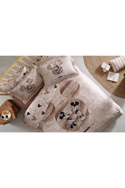 Set Lenjerie de pat Ozdilek Disney Mickey and Friends Cu Cearsaf Elastic - Bej Pudra